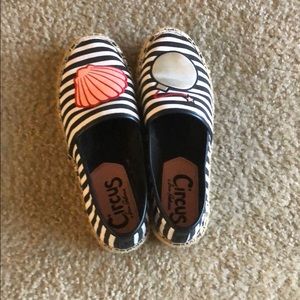 Circus flat size 6.5